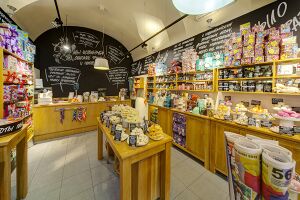 Lush 2.jpg