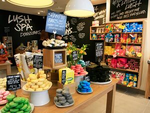 Lush 4.jpg