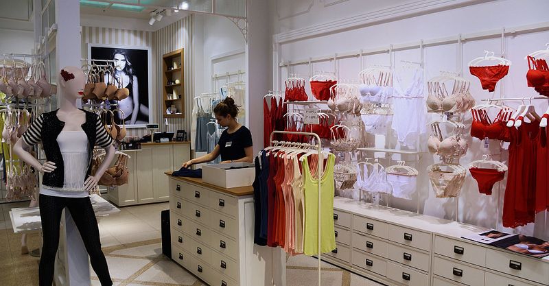 Файл:Intimissimi 7.jpg