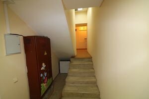 30916852 2.jpg