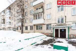 Римского-Корсакова 11 МОСТ.jpg