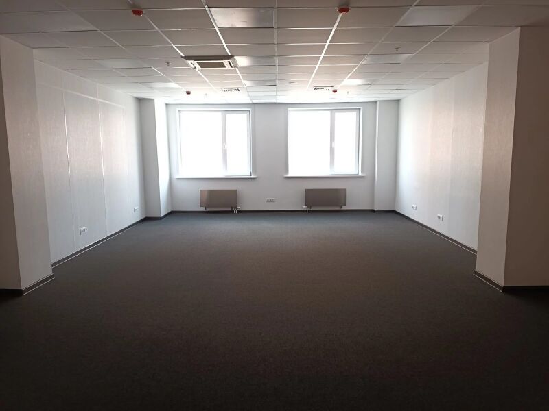 Файл:Фрунзе 242 2 этаж (помещение 62 м²).jpg