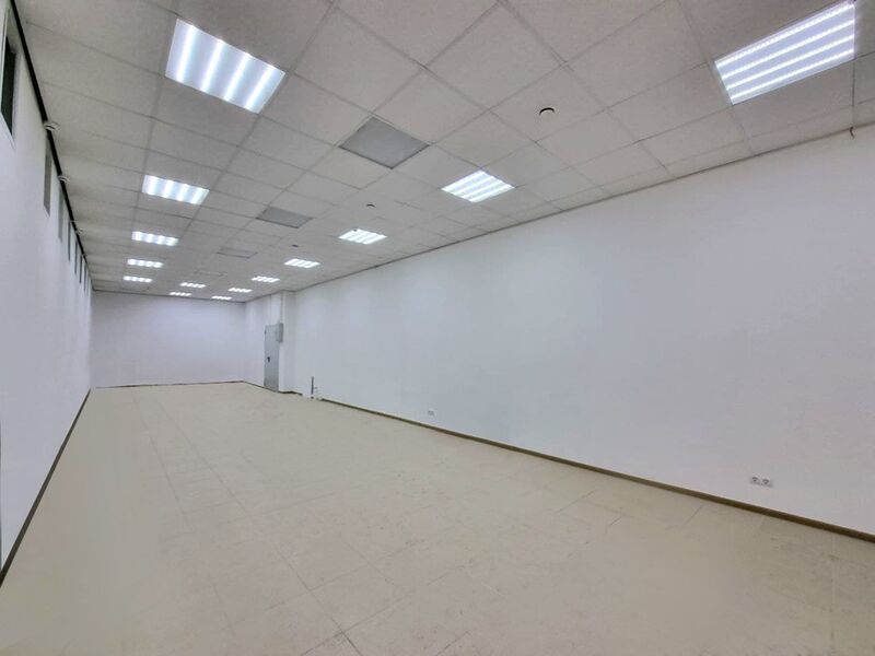 Файл:Сибиряков-Гвардейцев 17-1 2 этаж 170 м².jpg