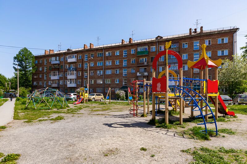 Файл:Карла Маркса проспект 8 (1).jpg