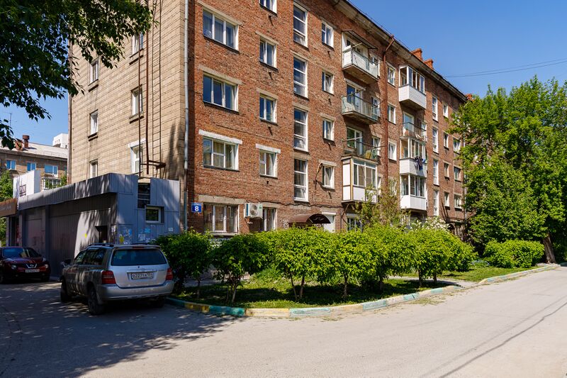 Файл:Карла Маркса проспект 8.jpg